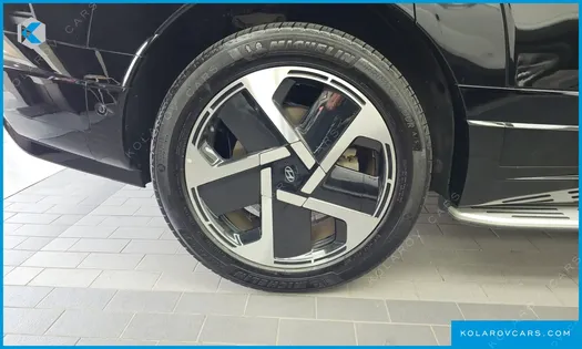 HYUNDAI IONIQ 9 CRUISE TYPE AWD