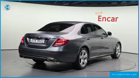 MERCEDES E-CLASS E200 AVANTGARDE