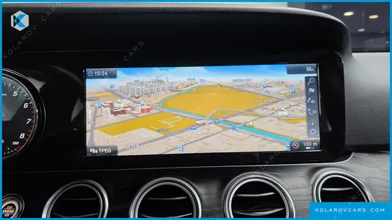 MERCEDES E-CLASS E200 AVANTGARDE