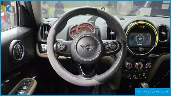 MINI COUNTRYMAN STANDARD