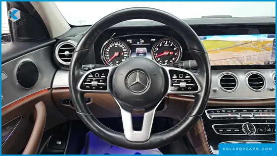 MERCEDES E-CLASS E300 AVANTGARDE