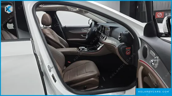MERCEDES E-CLASS E200 AVANTGARDE