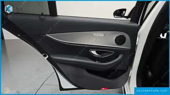 MERCEDES E-CLASS E300 AVANTGARDE