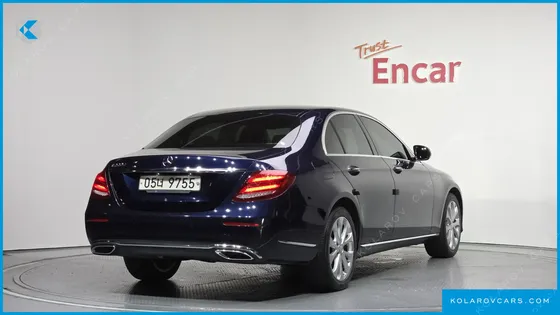 MERCEDES E-CLASS E220D EXCLUSIVE