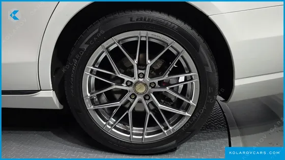 MERCEDES E-CLASS E220D AVANTGARDE