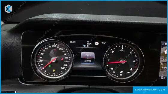 MERCEDES E-CLASS E220D AVANTGARDE