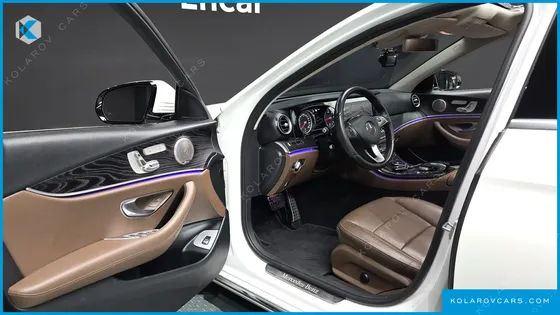 MERCEDES E-CLASS E220D AVANTGARDE