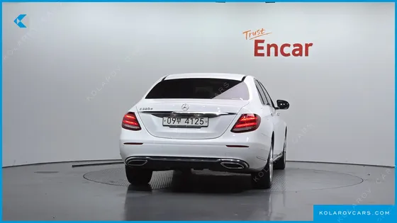 MERCEDES E-CLASS E220D EXCLUSIVE
