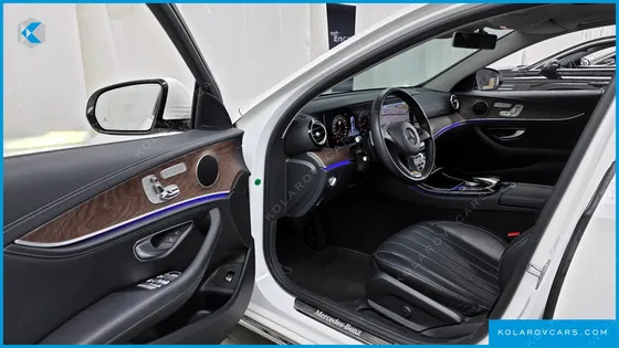 MERCEDES E-CLASS E300 EXCLUSIVE
