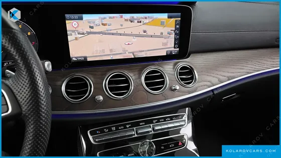 MERCEDES E-CLASS E300 EXCLUSIVE