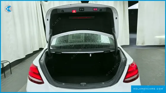 MERCEDES E-CLASS E300 EXCLUSIVE