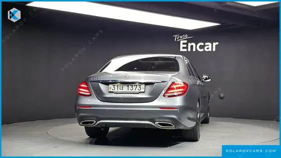 MERCEDES E-CLASS E300 AMG LINE