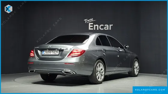 MERCEDES E-CLASS E220D EXCLUSIVE