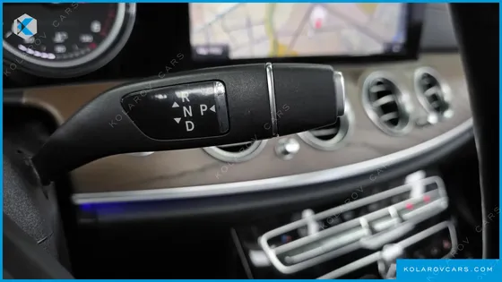 MERCEDES E-CLASS E220D EXCLUSIVE