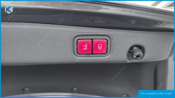 MERCEDES E-CLASS E220D EXCLUSIVE