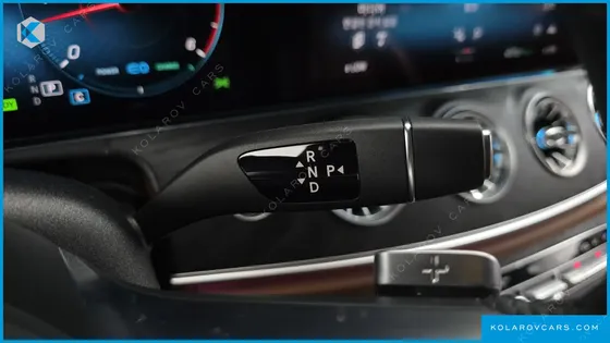 MERCEDES E-CLASS E300D 4MATIC COUPE