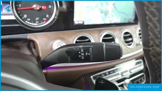 MERCEDES E-CLASS E220D EXCLUSIVE