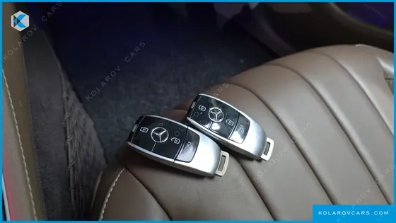 MERCEDES E-CLASS E220D EXCLUSIVE