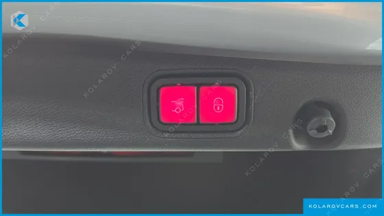 MERCEDES E-CLASS E220D EXCLUSIVE