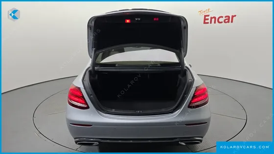 MERCEDES E-CLASS E220D EXCLUSIVE