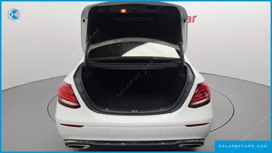 MERCEDES E-CLASS E300 AVANTGARDE