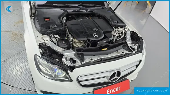 MERCEDES E-CLASS E220D AVANTGARDE