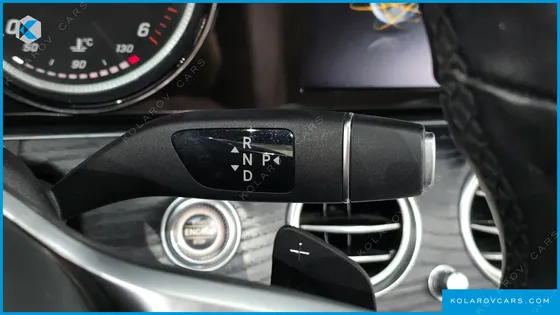 MERCEDES E-CLASS E220D AVANTGARDE