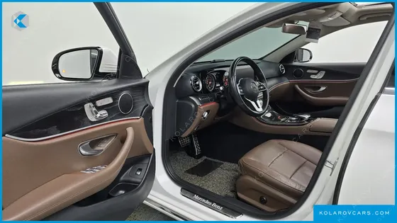MERCEDES E-CLASS E220D AVANTGARDE