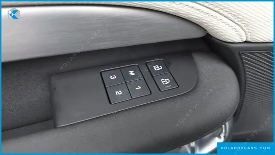 LAND ROVER DISCOVERY D350 DYNAMIC HSE