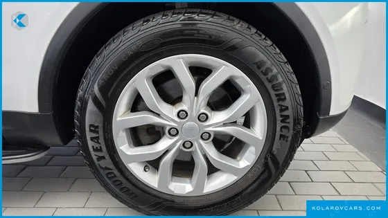 LAND ROVER DISCOVERY 2.0 SD4 SE
