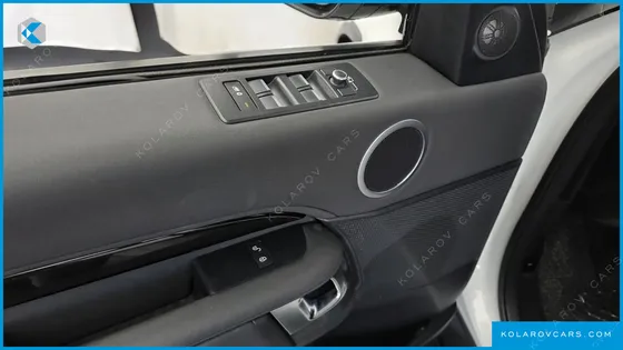 LAND ROVER DISCOVERY 2.0 SD4 SE