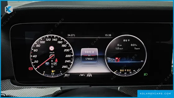 MERCEDES E-CLASS E300 4MATIC AMG LINE