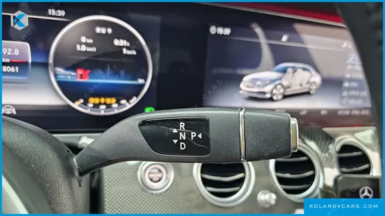 MERCEDES E-CLASS E300 4MATIC AMG LINE