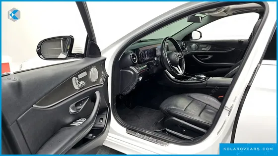 MERCEDES E-CLASS E300 4MATIC AMG LINE
