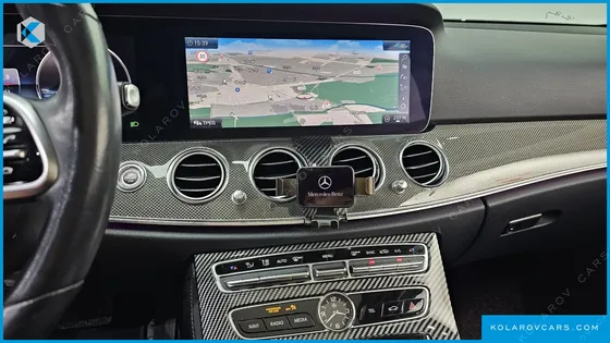 MERCEDES E-CLASS E300 4MATIC AMG LINE