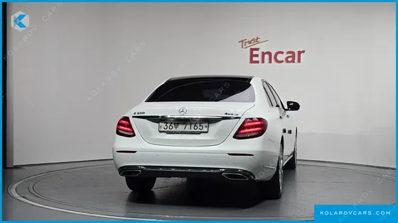 MERCEDES E-CLASS E300 4MATIC EXCLUSIVE
