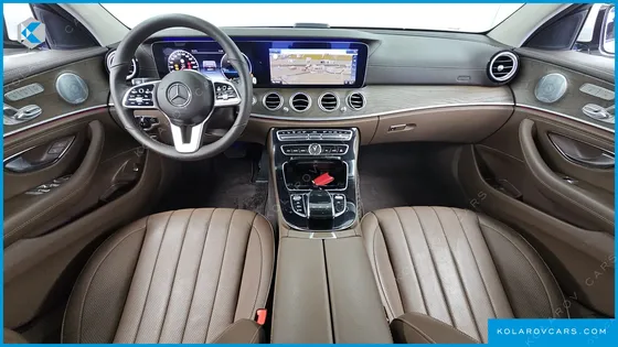 MERCEDES E-CLASS E300 4MATIC EXCLUSIVE