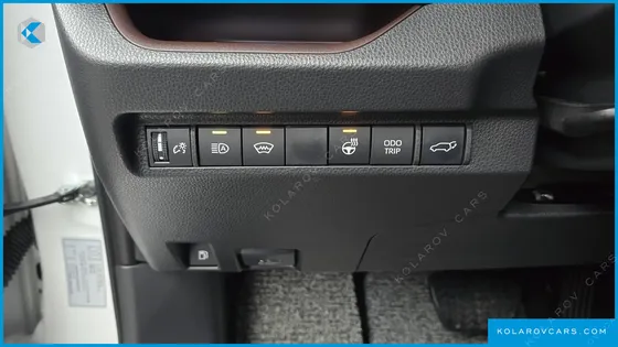 TOYOTA RAV4 2,5 4WD HYBRID LTD