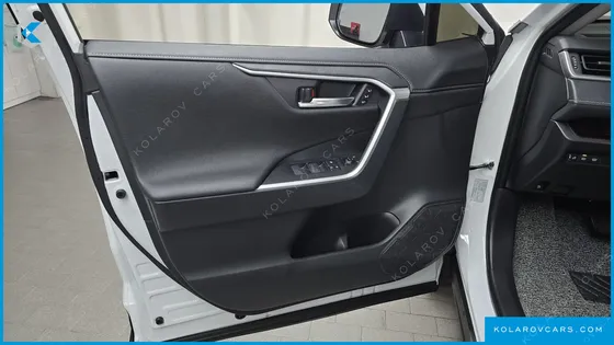 TOYOTA RAV4 2,5 4WD HYBRID LTD
