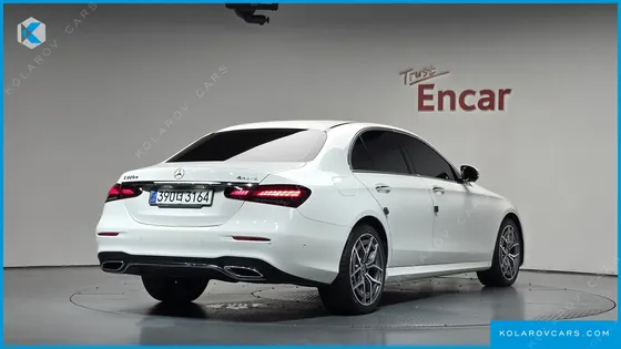 MERCEDES E-CLASS E220D 4MATIC AMG LINE