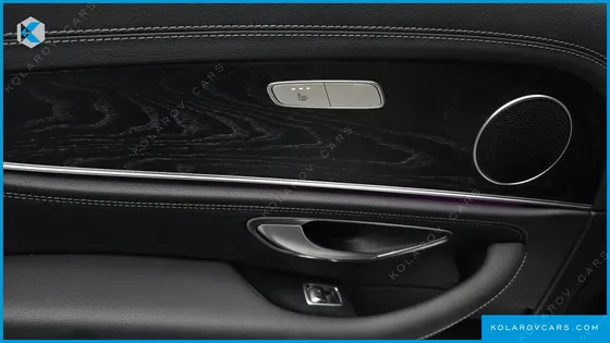 MERCEDES E-CLASS E220D 4MATIC AMG LINE