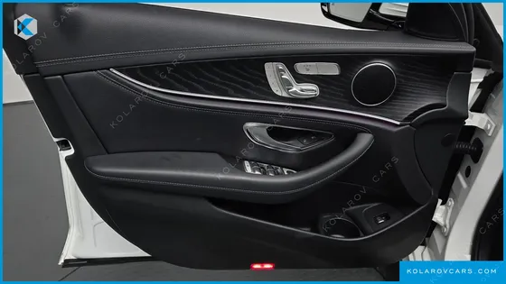 MERCEDES E-CLASS E220D 4MATIC AMG LINE
