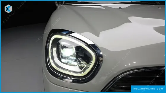 MINI COUNTRYMAN STANDARD