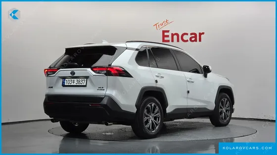 TOYOTA RAV4 2.5 2WD HYBRID XLE