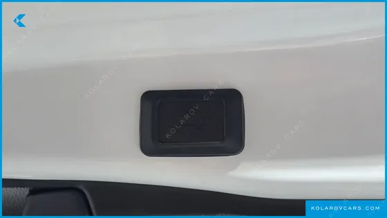 TOYOTA RAV4 2.5 2WD HYBRID XLE