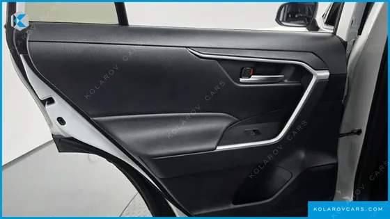TOYOTA RAV4 2.5 2WD HYBRID XLE