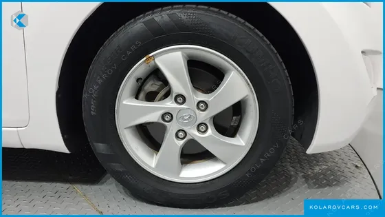 HYUNDAI ELANTRA (AVANTE) M16 GDI LUXURY