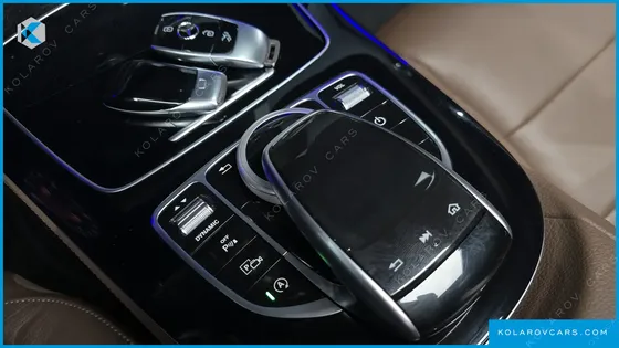 MERCEDES E-CLASS E200 AVANTGARDE