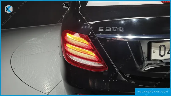 MERCEDES E-CLASS E200 AVANTGARDE