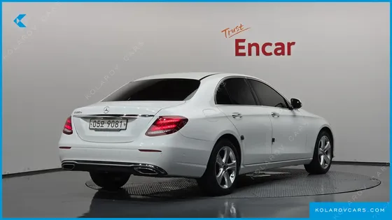 MERCEDES E-CLASS E220D AVANTGARDE